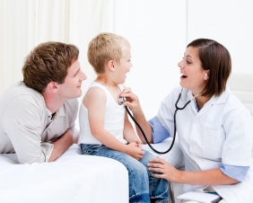 Visita Cardiología Infantil con Electrocardiograma (ECG)