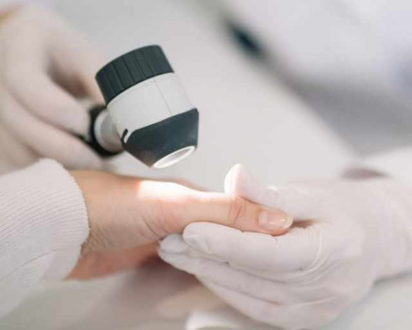 Visita Dermatologa