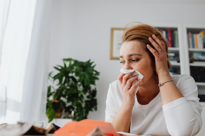 Análisis de alergia cutánea vs. análisis de alergia en sangre: ¿cuál es el mejor para ti?